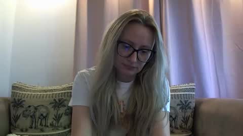 Melly online show from May 2026 07:17:01 AM
