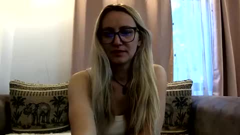 Melly online show from June 2026 06:14:01 AM