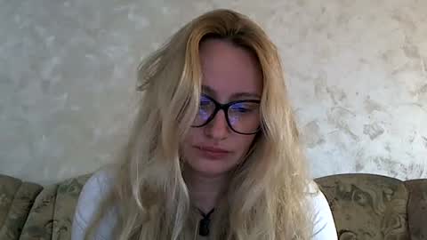 Melly online show from June 2026 06:49:01 AM
