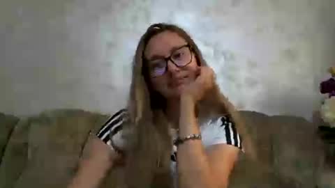 Melly online show from July 2026 07:50:01 AM