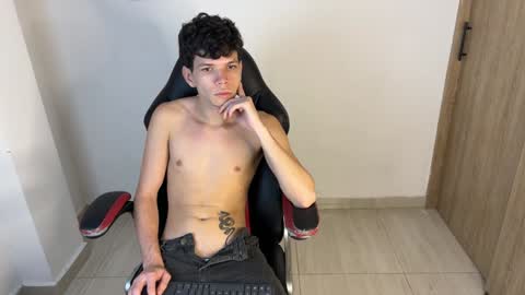 Melo online show from January 2025 04:10:02 AM