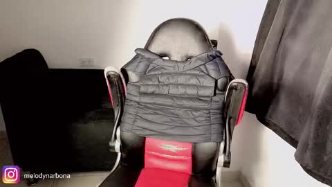 Snapshot of melo_twink chatting on January 2026 06:49:01 AM Melo online show from January 2026 06:49:01 AM