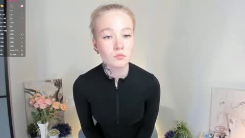 Snapshot of melodievejar chatting on January 2026 04:28:01 AM melodievejar online show from January 2026 04:28:01 AM