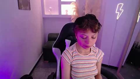 Snapshot of melody701583as chatting on January 2026 01:59:01 PM melody701583as online show from January 2026 01:59:01 PM