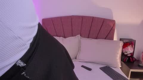  Leslie  online show from January 2026 11:23:02 AM