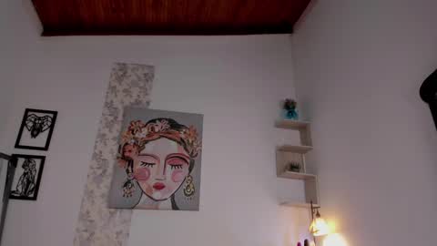 melody_cute10 online show from January 2025 04:51:02 PM