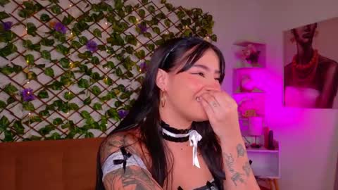 melody_cute10 online show from April 2026 02:00:02 PM