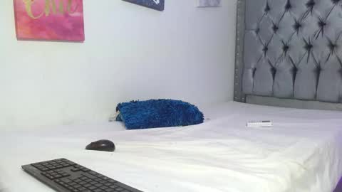 melody_mercy online show from December 2024 06:42:02 PM