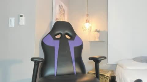 melody_mercy online show from July 2026 12:00:02 PM