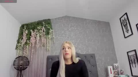 melody_p online show from July 2026 04:26:01 AM