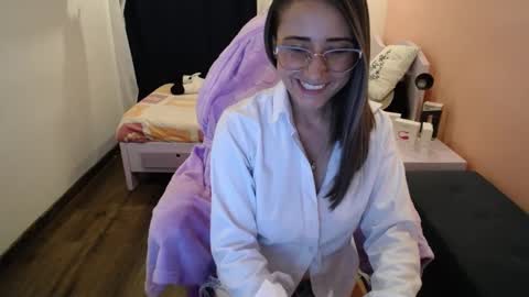 Snapshot of melody_sofia1 chatting on December 2024 11:45:01 PM Melody online show from December 2024 11:45:01 PM