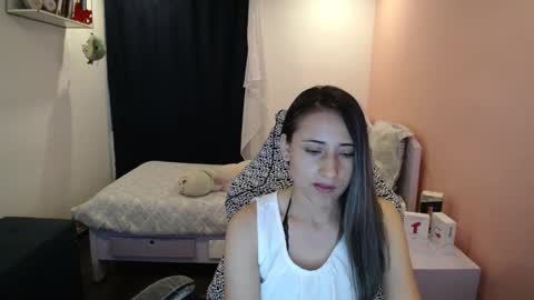 Snapshot of melody_sofia1 chatting on January 2025 11:30:01 PM Melody online show from January 2025 11:30:01 PM