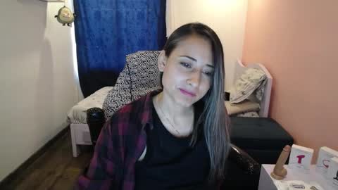 Snapshot of melody_sofia1 chatting on February 2025 09:09:01 PM Melody online show from February 2025 09:09:01 PM