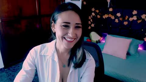 Snapshot of melody_sofia1 chatting on September 2025 10:22:02 PM Melody online show from September 2025 10:22:02 PM