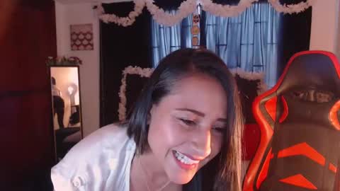 Snapshot of melody_sofia1 chatting on October 2025 03:09:02 PM Melody online show from October 2025 03:09:02 PM