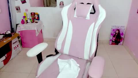 Snapshot of melody_tarly chatting on February 2026 06:40:02 AM melody_tarly online show from February 2026 06:40:02 AM