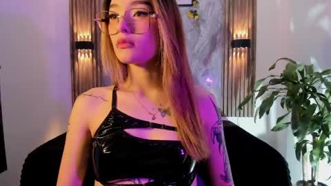 melodylanee online show from May 2026 11:07:01 AM