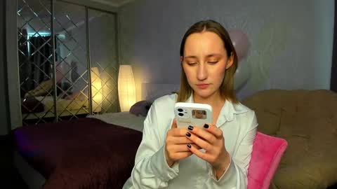 Kaylie online show from January 2025 08:42:01 AM