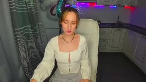 Kaylie online show from February 2025 03:48:01 AM