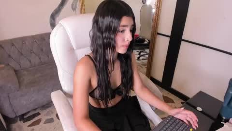 Melody online show from May 2026 09:12:01 PM