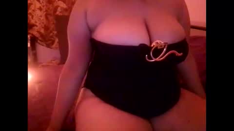 Merry online show from November 2025 06:07:01 PM