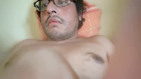 Snapshot of meltingdab chatting on June 2026 11:42:02 PM meltingdab online show from June 2026 11:42:02 PM