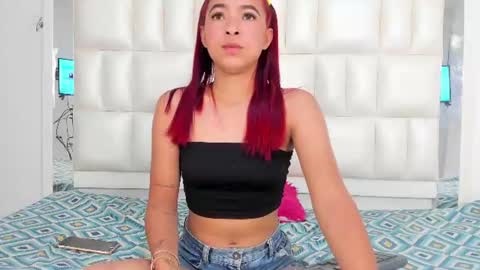 mely_herrera online show from July 2026 05:03:02 AM