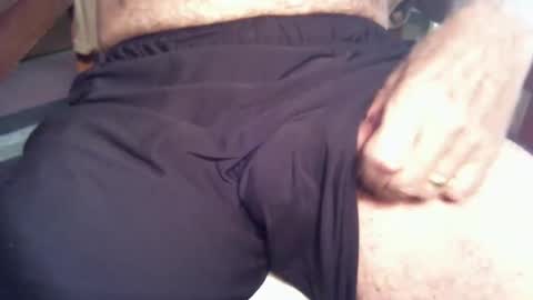 Mimis man online show from October 2025 06:02:01 PM