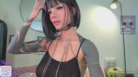 Snapshot of menasaurio_ chatting on January 2025 09:25:02 PM Mena Help me reach 700 thumbs up online show from January 2025 09:25:02 PM