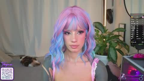 Snapshot of menasaurio_ chatting on February 2025 06:52:01 PM Mena Help me reach 700 thumbs up online show from February 2025 06:52:01 PM