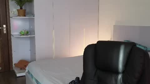 Mencialo online show from June 2026 09:14:01 AM