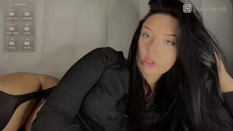 Snapshot of menndi chatting on November 2025 09:08:02 AM menndi online show from November 2025 09:08:02 AM