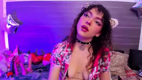 Snapshot of mental_lagoon6 chatting on June 2026 01:42:02 PM CRISTAL online show from June 2026 01:42:02 PM