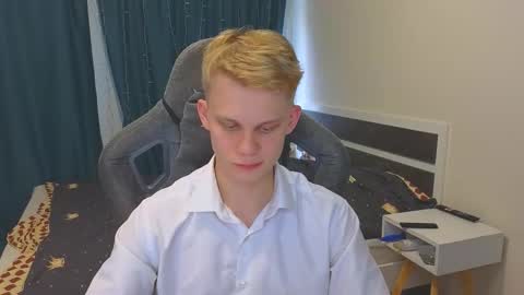 Mickey online show from November 2025 10:14:02 AM