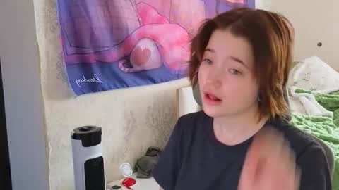 Snapshot of meowki4 chatting on October 2025 04:32:02 AM meowme online show from October 2025 04:32:02 AM