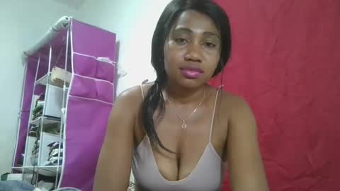 meraldaaaa online show from September 2025 11:39:02 PM