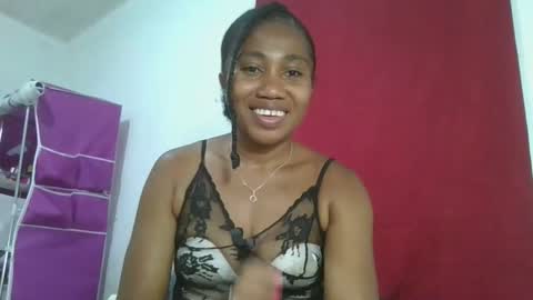 meraldaaaa online show from October 2025 05:56:01 PM