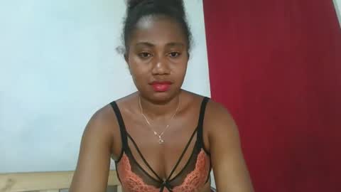 meraldaaaa online show from October 2025 01:01:01 PM