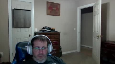 Snapshot of mercer1977 chatting on April 2026 12:40:02 PM mercer1977 online show from April 2026 12:40:02 PM