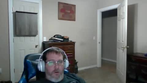Snapshot of mercer1977 chatting on May 2026 01:18:02 PM mercer1977 online show from May 2026 01:18:02 PM