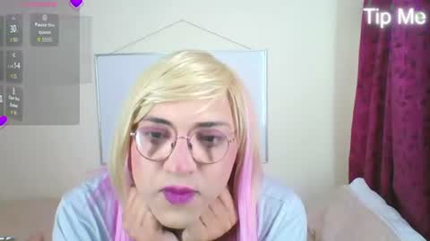 Snapshot of mercie_11 chatting on June 2026 04:21:02 AM MERCIE online show from June 2026 04:21:02 AM