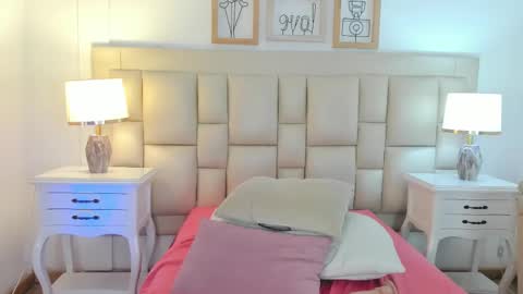 Snapshot of meredit_lane chatting on February 2025 05:13:01 AM online show from February 2025 05:13:01 AM