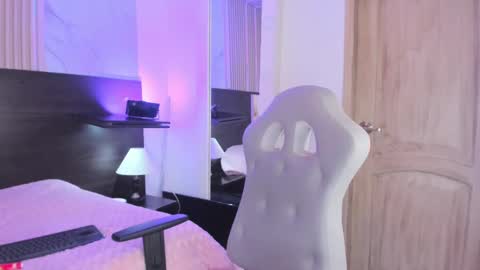 meredith_spencer online show from January 2025 09:37:01 PM