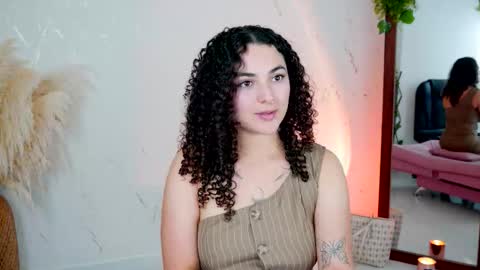 Merida Bell online show from March 2026 06:34:02 PM