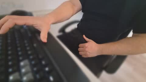 meridian132 online show from November 2025 10:48:01 AM