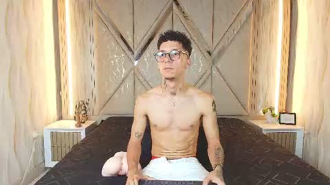 merlin_2026 online show from July 2026 07:17:01 PM