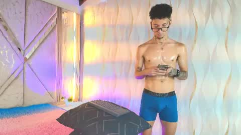 merlin_2026 online show from July 2026 07:21:01 PM