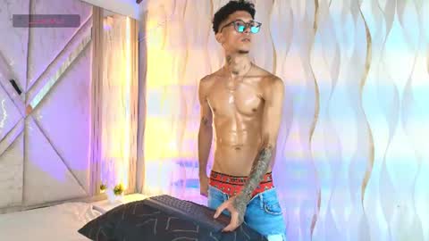 merlin_2026 online show from July 2026 07:39:01 PM