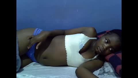 merlin_queen online show from September 2025 05:40:01 AM