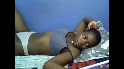 merlin_queen online show from September 2025 07:01:01 AM